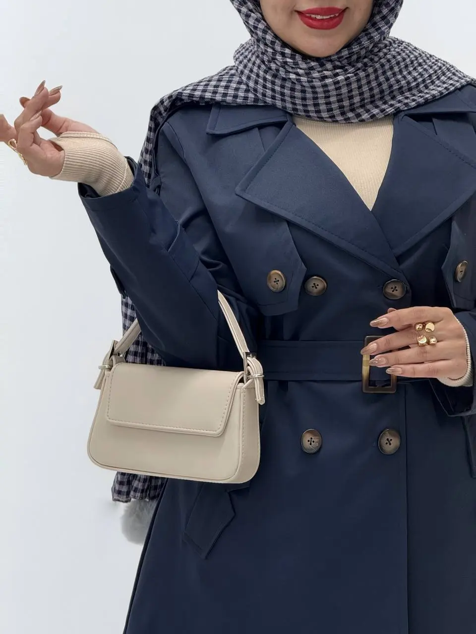 3529 - بارونی آستردار نینا